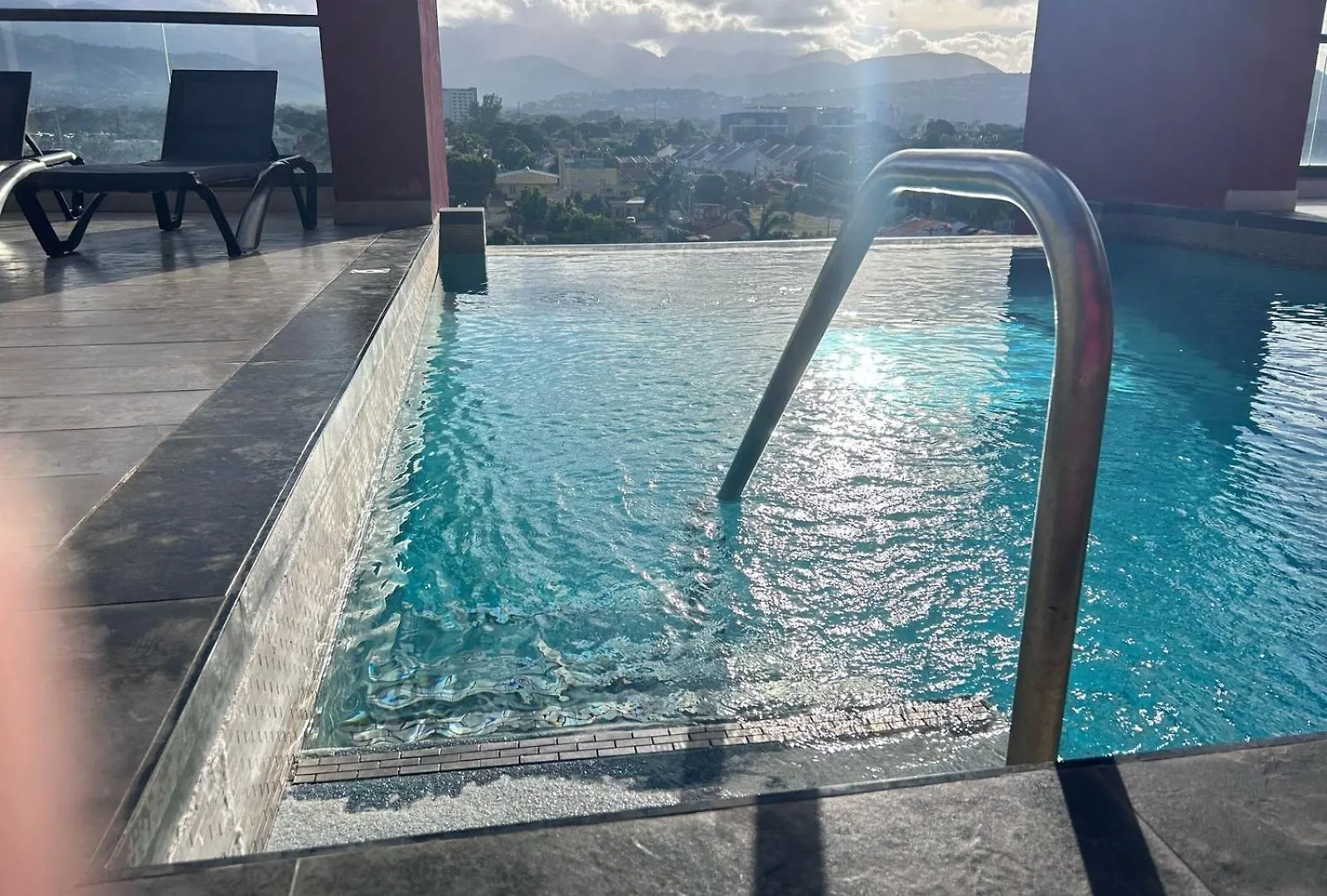Luxury Suite Kingston City View Lägenhet